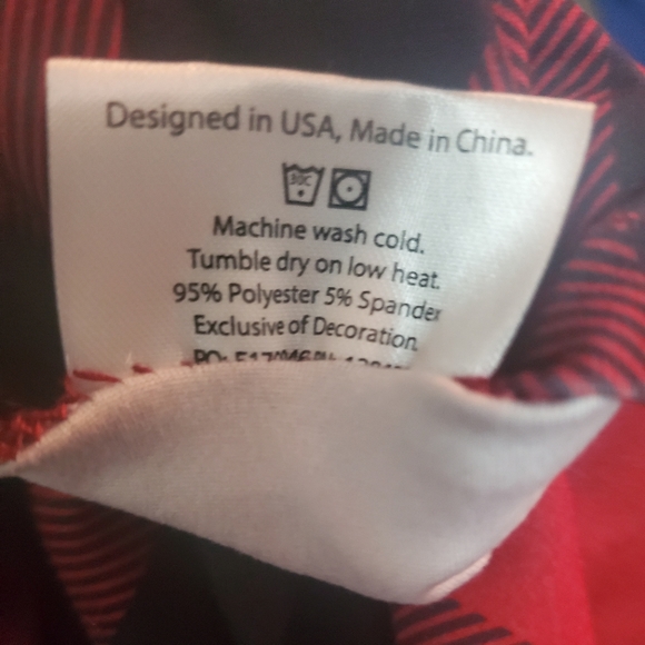 Multi Use Buffalo plaid nursing cover - Picture 7 of 7